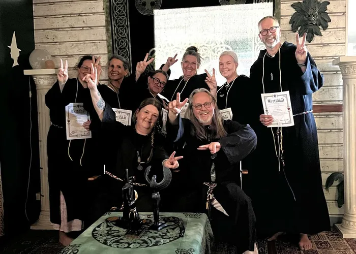 Juli 2025 examinerade och initierade för Alven Traditionens 5:e Ring.